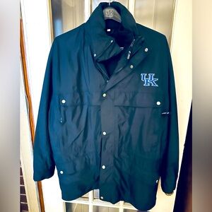 Boost Up Univ of Kentucky Heavy Winter Coat Size Large with Hood